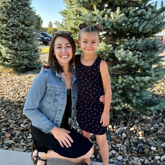 Meet your Posher, Emily - Picture 1 of 1